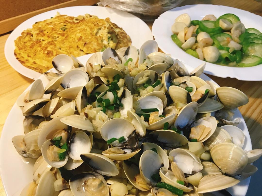 不能更简单了：沙姜蒸沙白