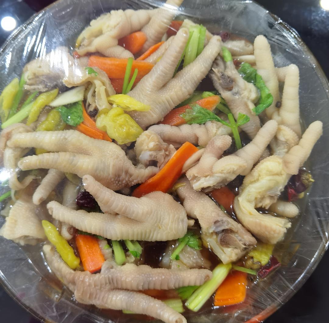 网红泡椒鸡爪