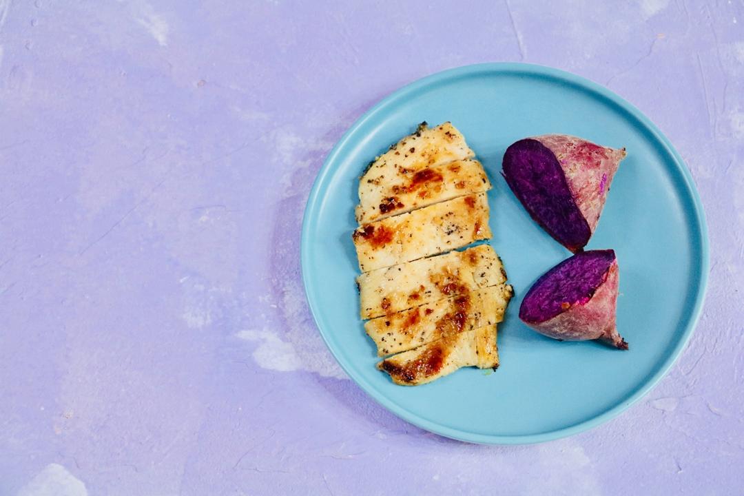 酷炫屌炸天好吃的煎鸡胸肉（香蒜蜂蜜煎鸡胸肉）