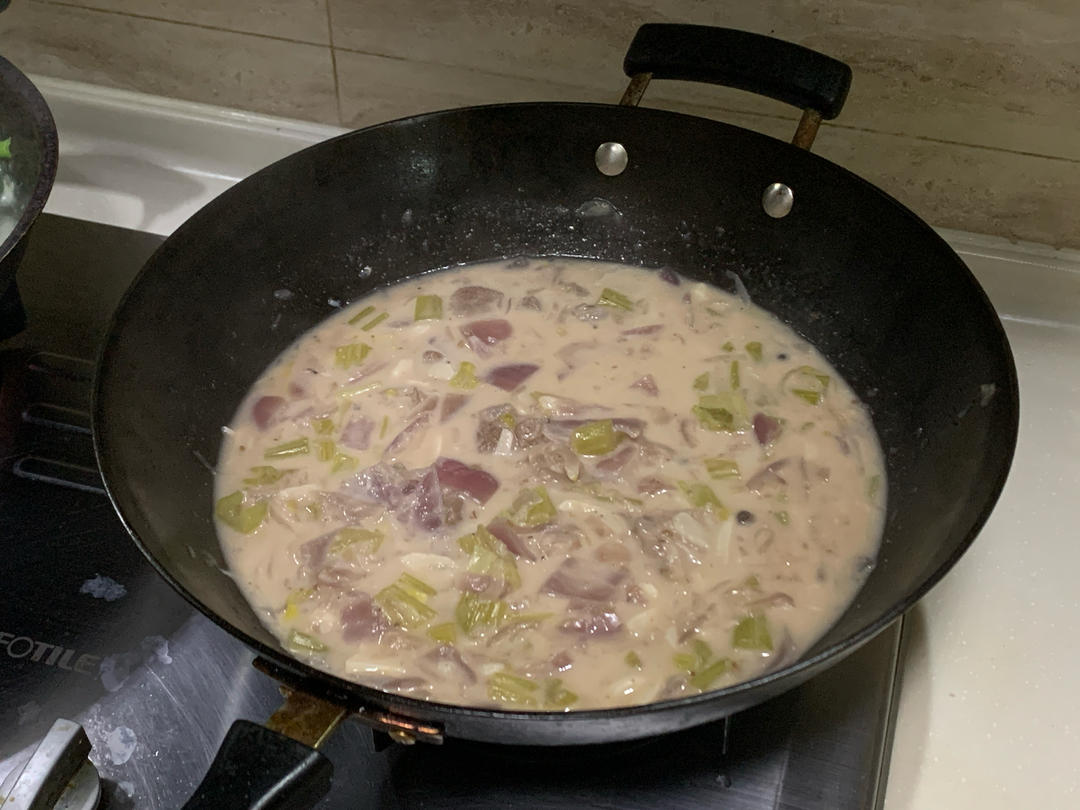 酸奶油芹菜炖牛肉🧅Creamy Beef Stew