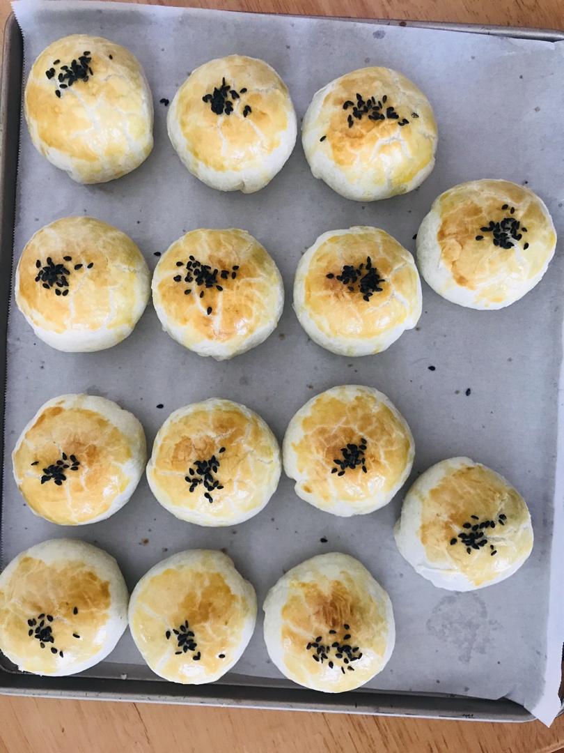 麻薯肉松蛋黄酥