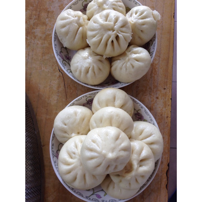 肉包子,杠杠的