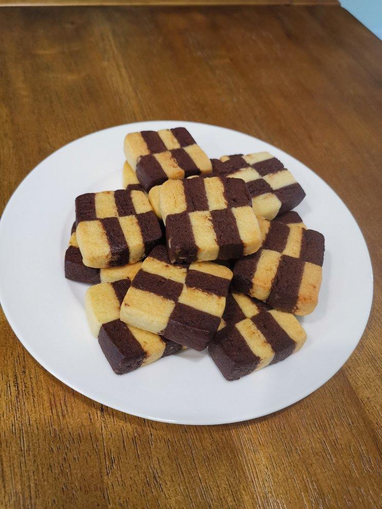 双色棋格小饼干