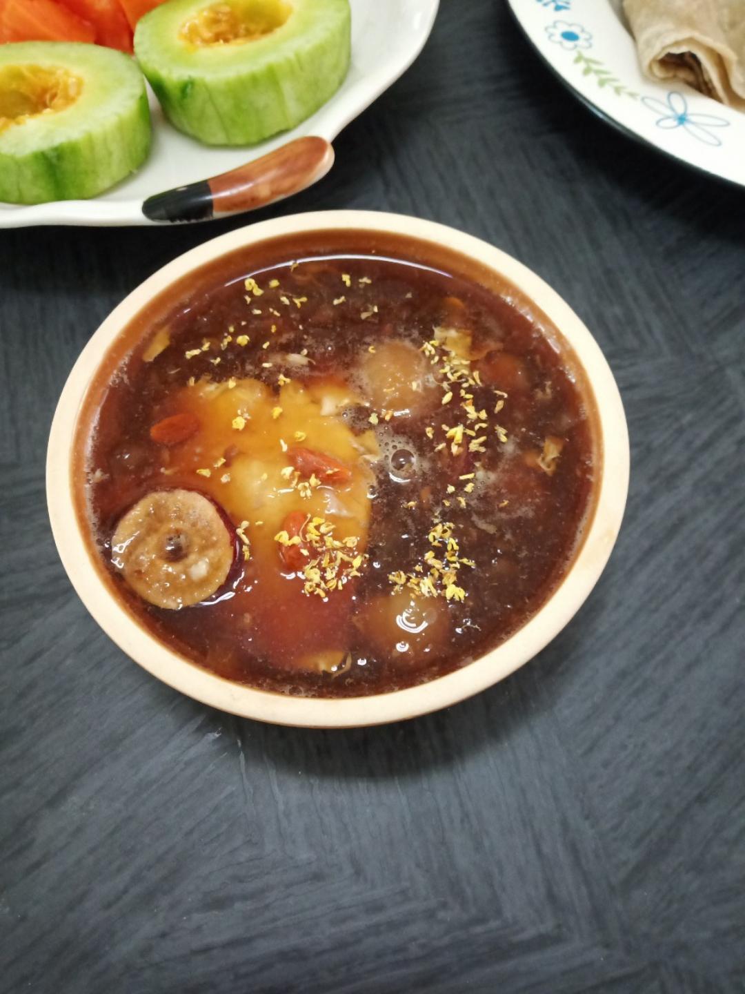 经期保养｜红糖姜红枣桂圆汤