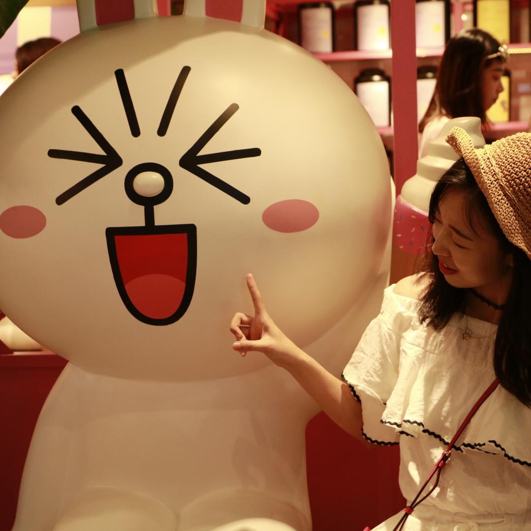 励志吃遍天下美食的一娃