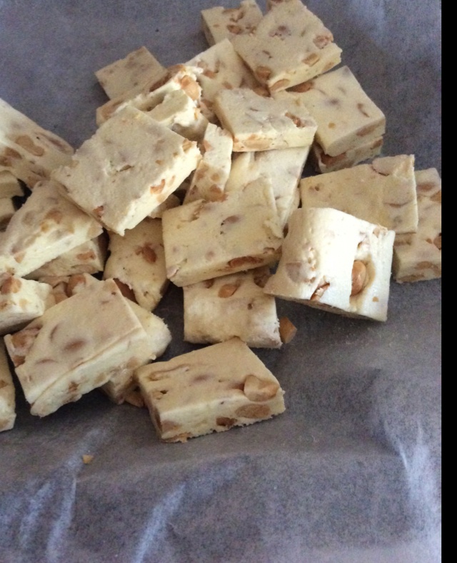 超简单【棉花糖版牛轧糖】