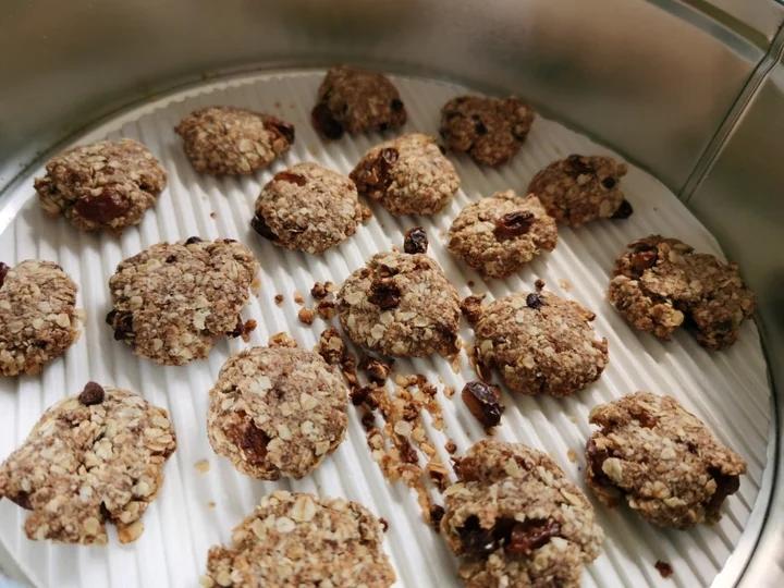 素食:有机燕麦芝麻大饼干