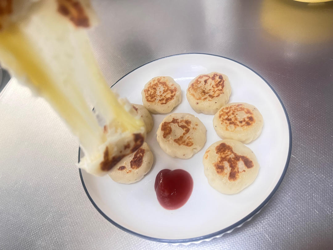 吃不腻的土豆芝士饼（比放了糯米粉还软糯）