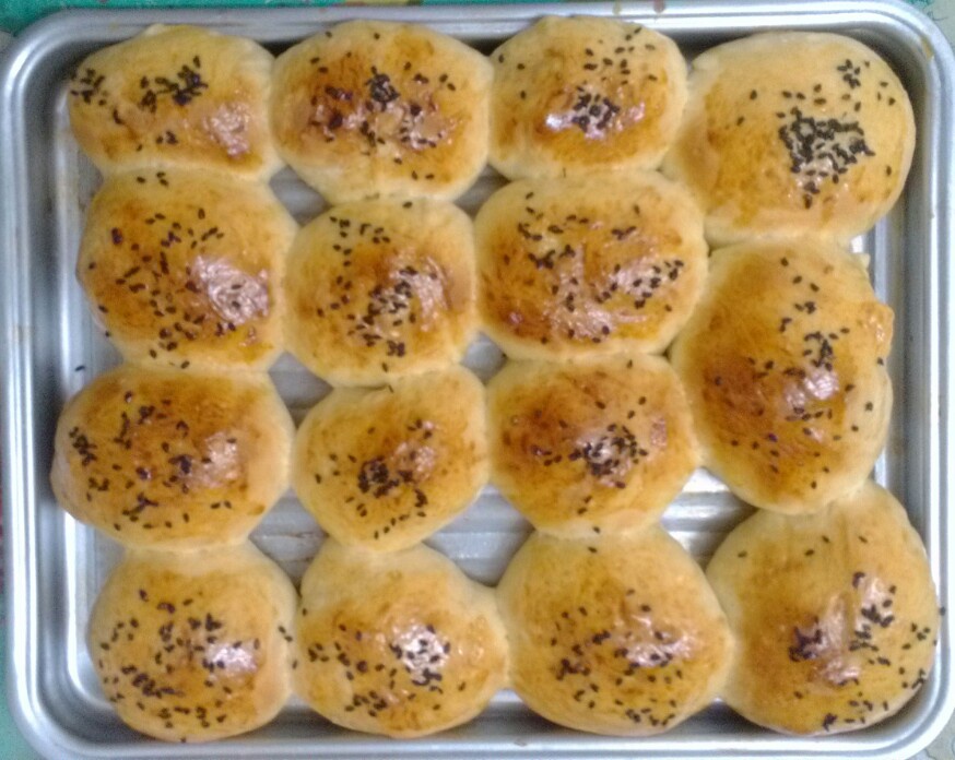 大人小孩都爱不释口的【蜂蜜牛奶小餐包】