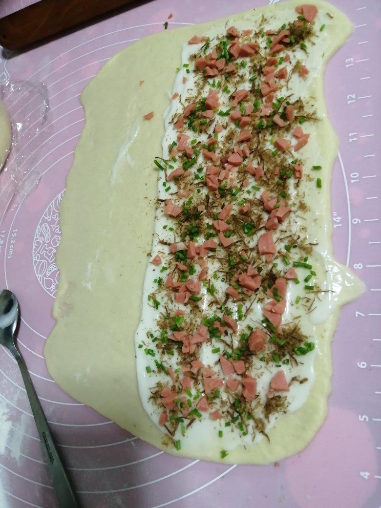 香葱肉松手撕面包_消耗沙拉酱
