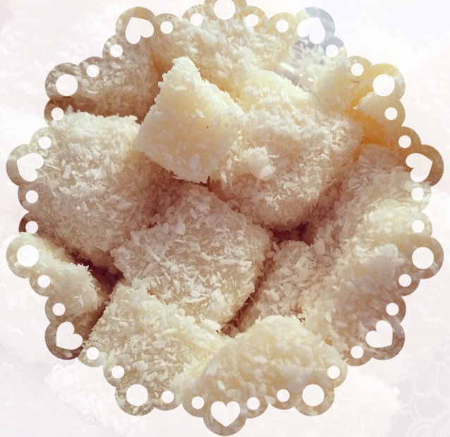 椰丝牛奶小方糕