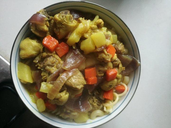 菌菇鸡腿咖喱饭