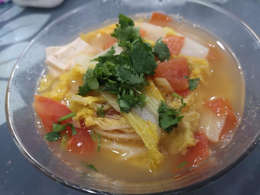 番茄白菜豆腐汤的做法