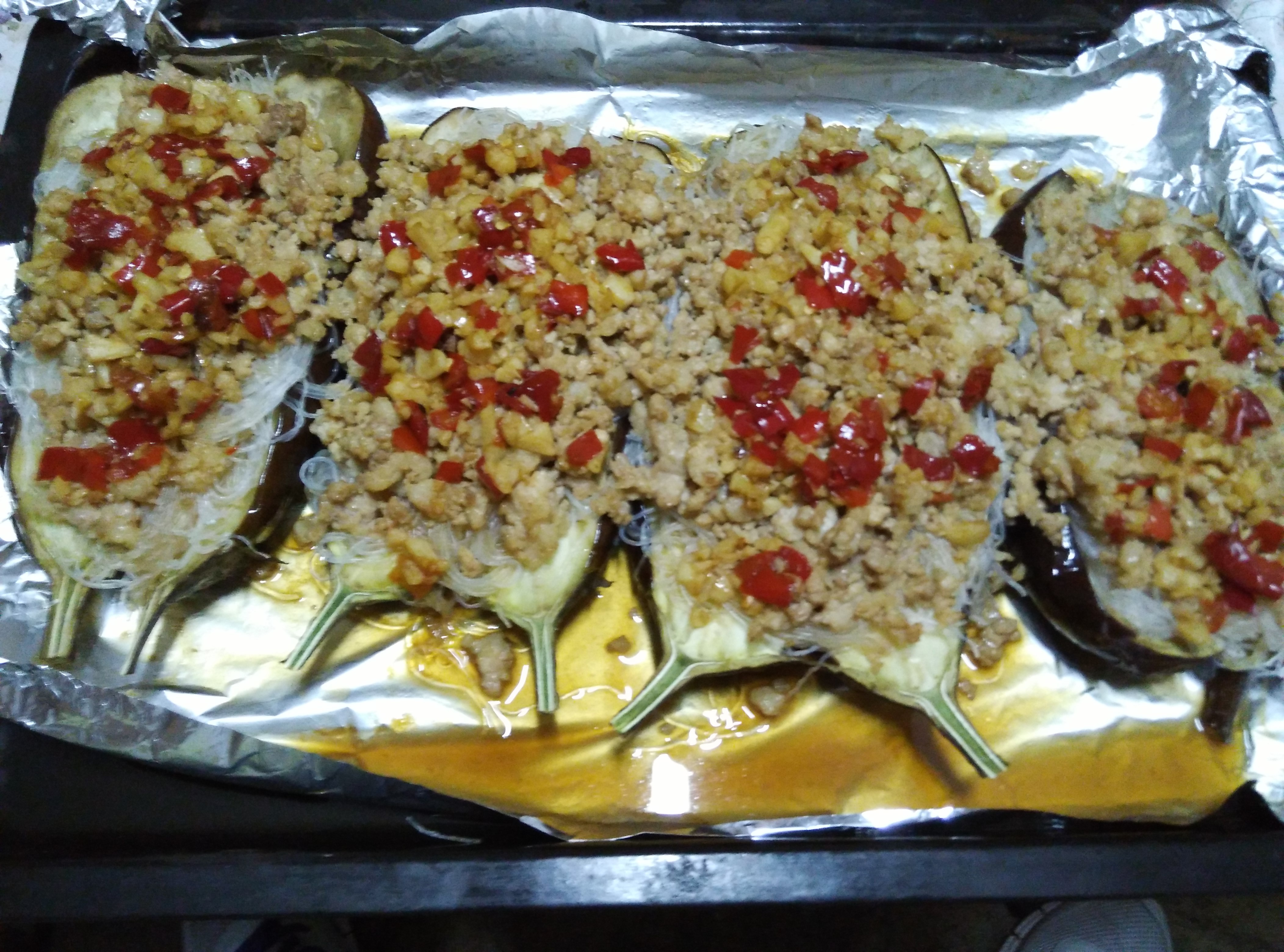 海鲜风味蒜泥粉丝烤茄子