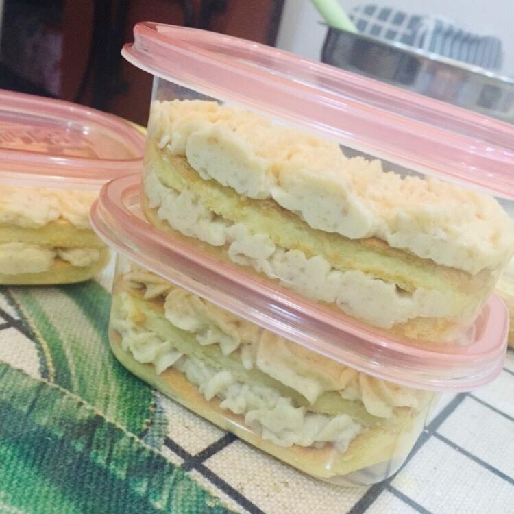 可可栗子奶油蛋糕卷