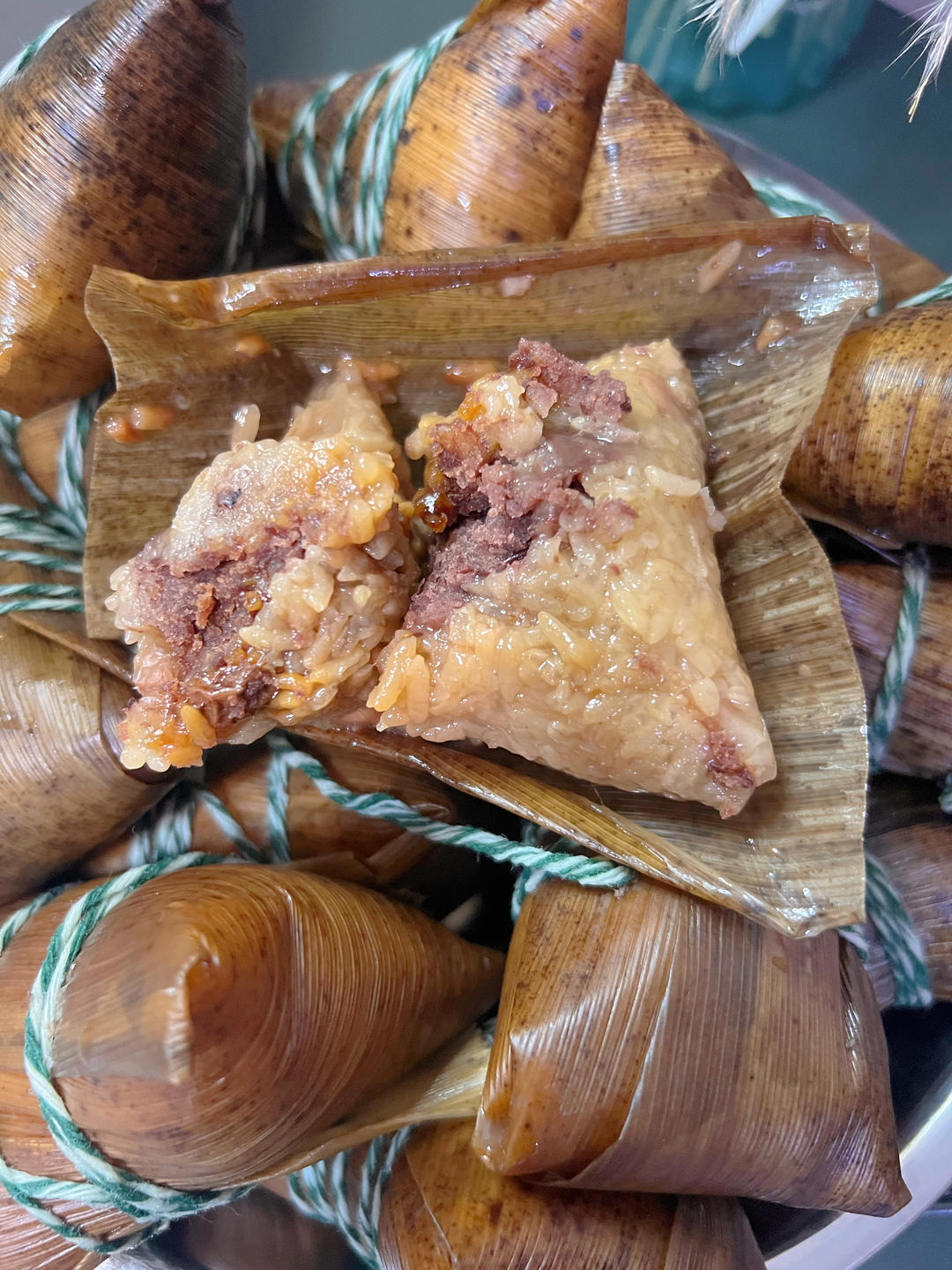 俏妈下厨房做的细腻沙糯的红豆沙粽子