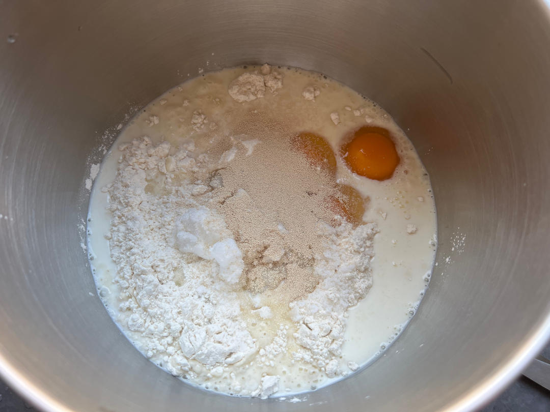 纯奶手撕吐司的做法 步骤1