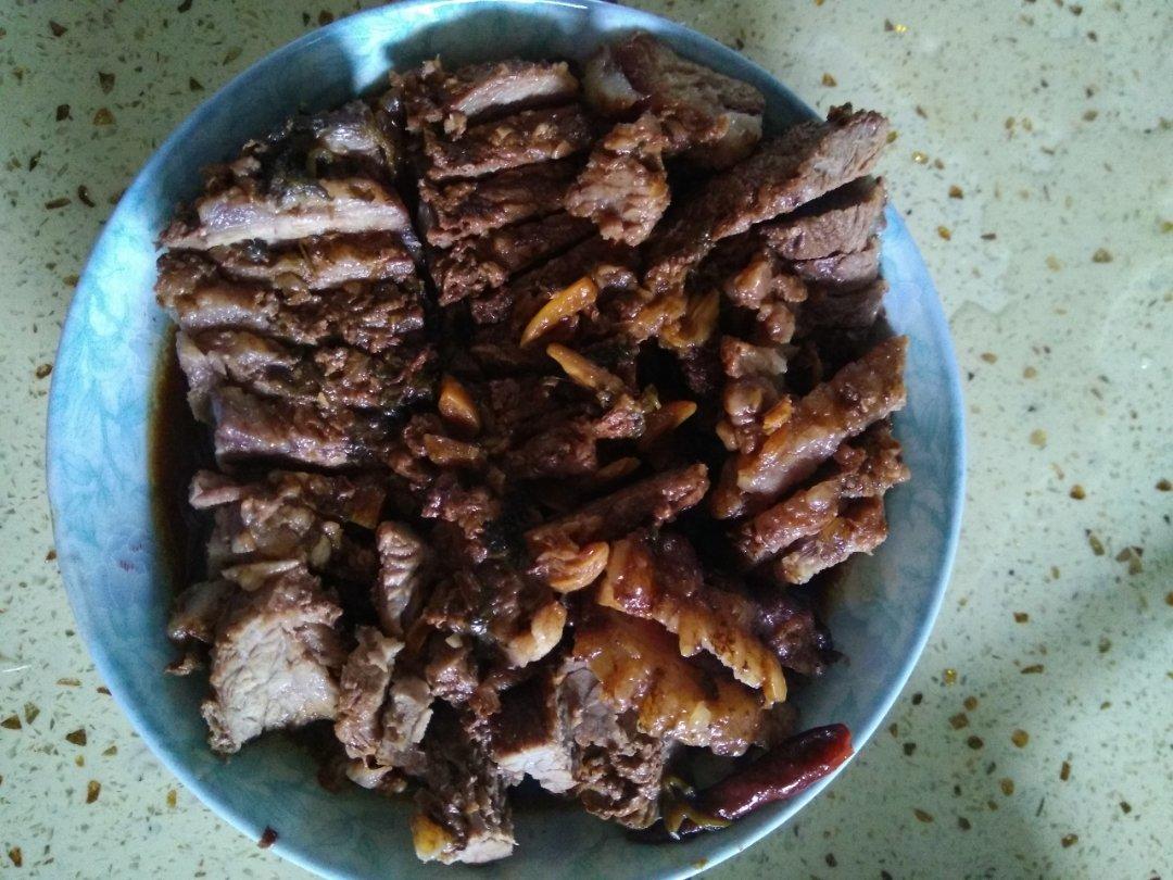 酱牛腱子