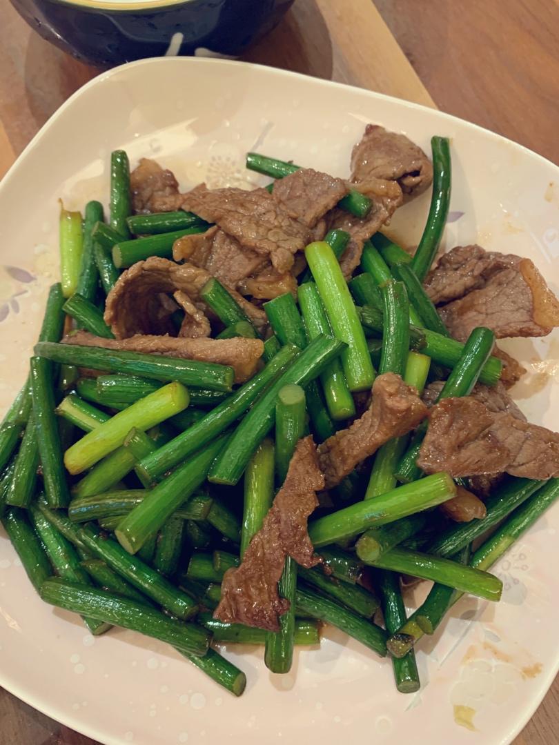 蒜苗炒牛肉