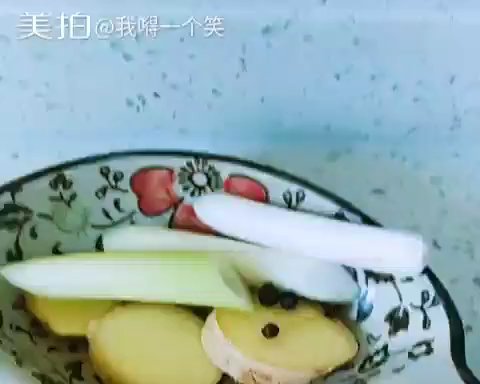 美味四川钵钵鸡详细版(附辣椒油的做法视频)的做法