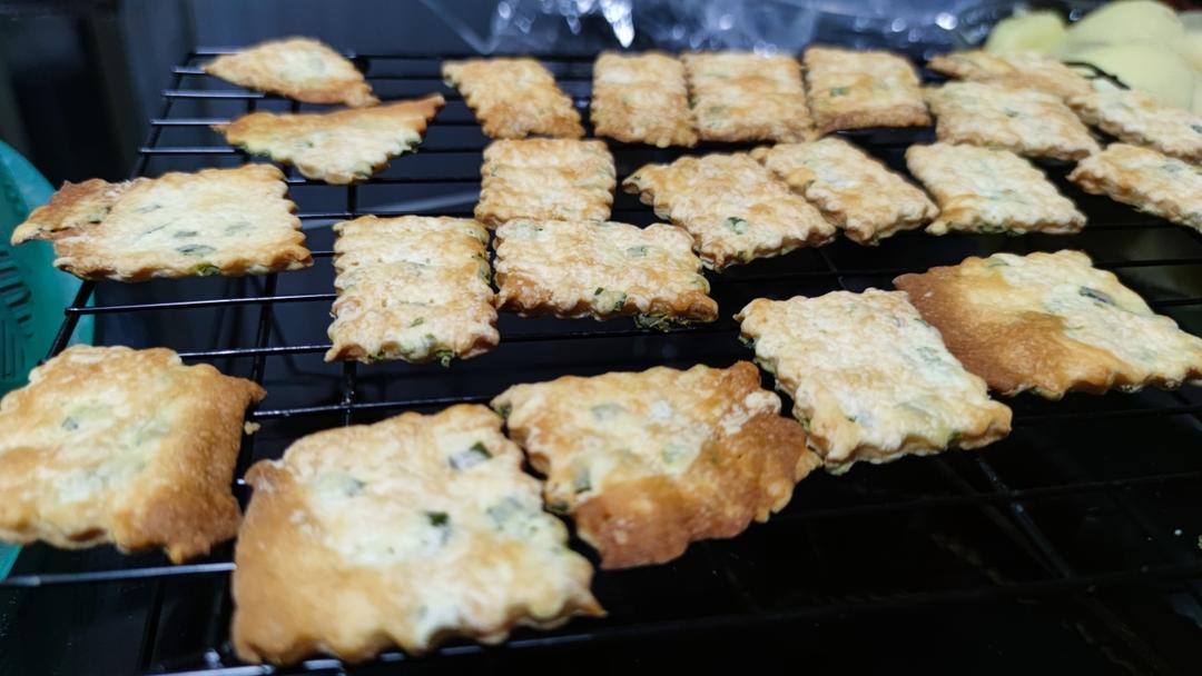 橄榄油香葱咸饼干