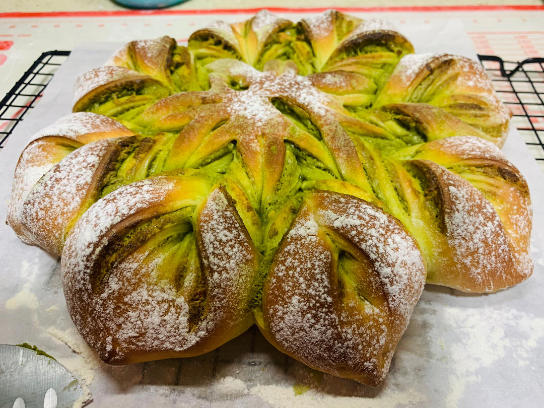 抹茶奶酥雪花面包