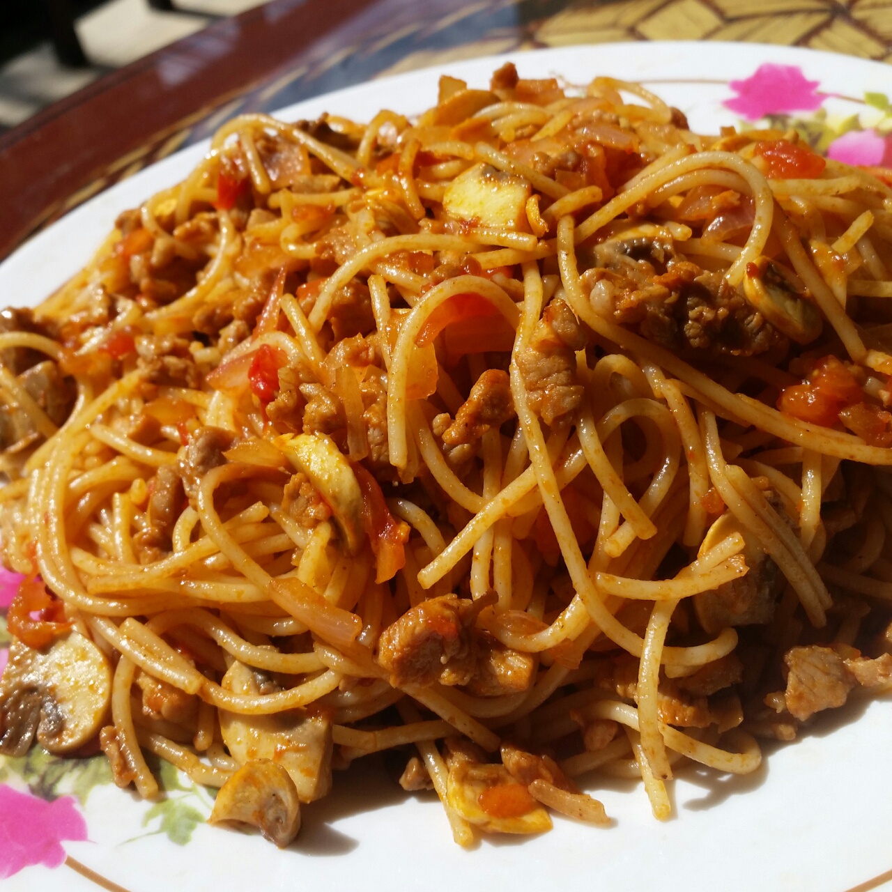 番茄肉酱意大利面