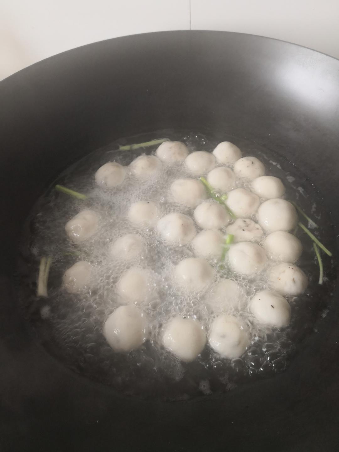 芝麻花生汤圆