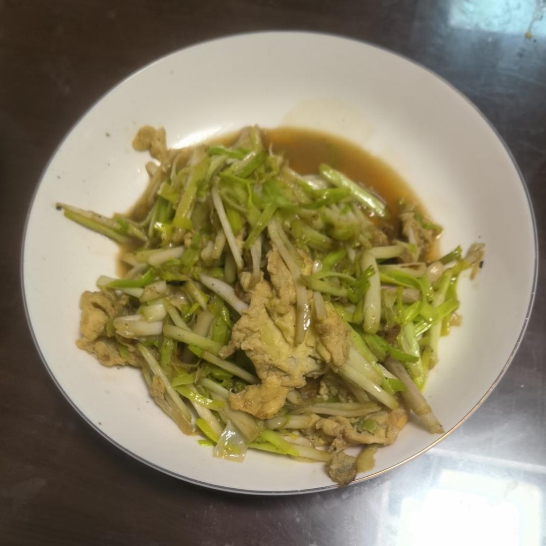 鸡蛋炒韭黄