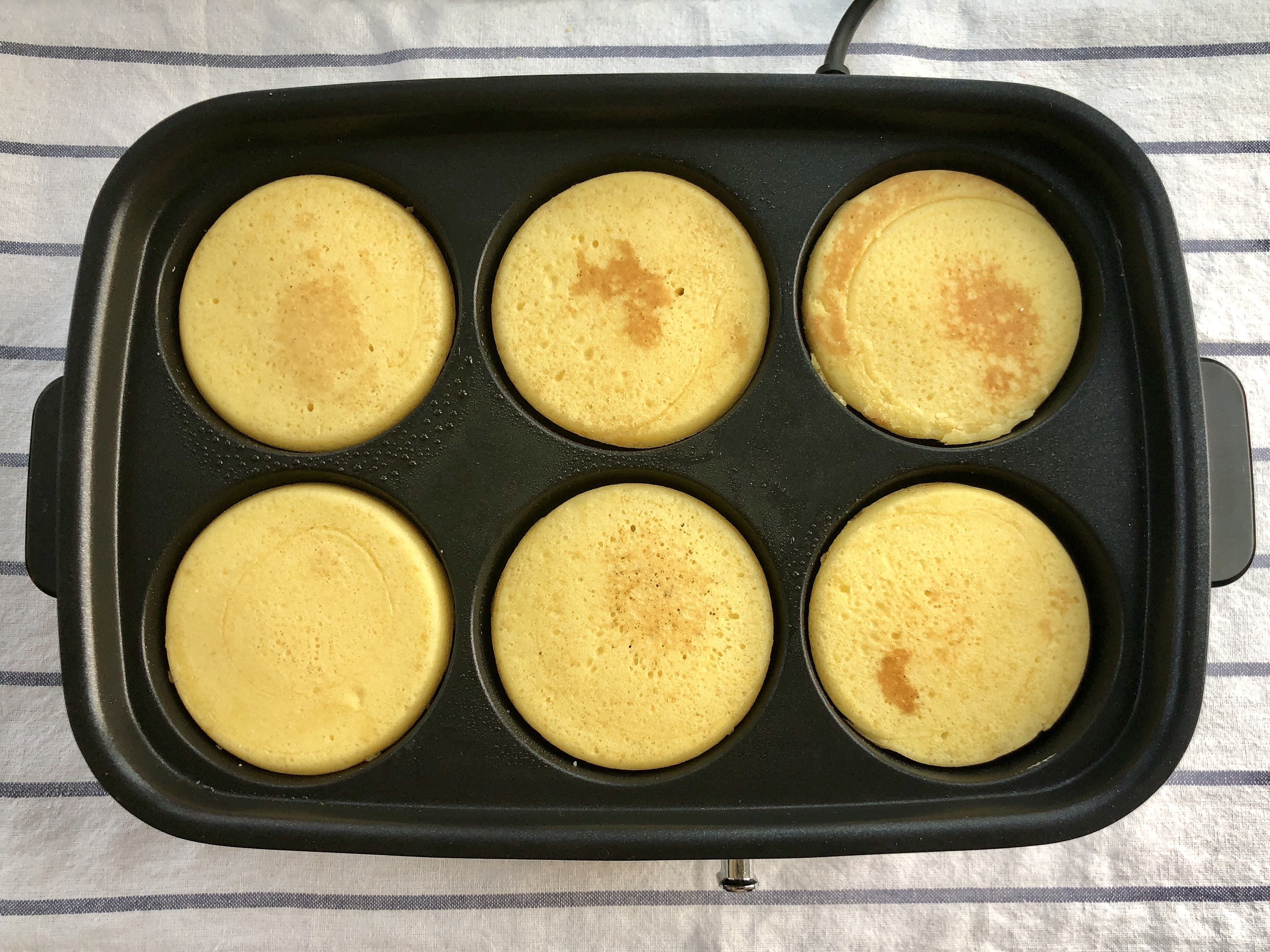 摩飞多功能菜谱系列之奶香鸡蛋米饼的做法 步骤6