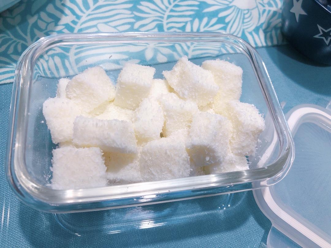 比85℃好吃百倍的椰蓉牛奶小方