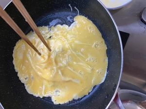 素菜·尖椒青椒炒鸡蛋的做法 步骤2