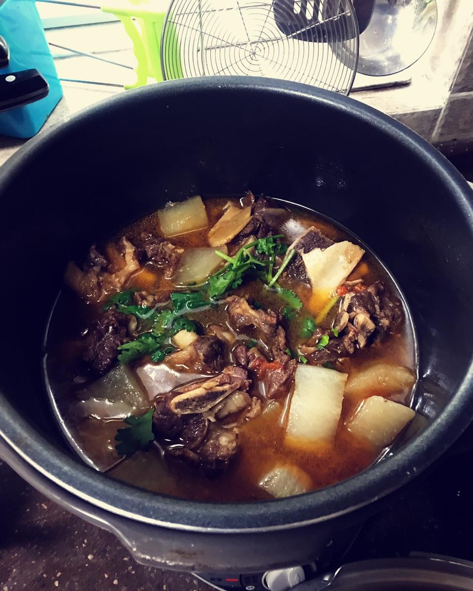 番茄萝卜炖牛排骨