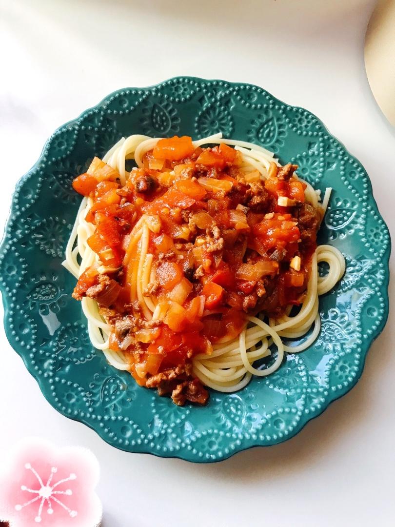 番茄肉酱意大利面