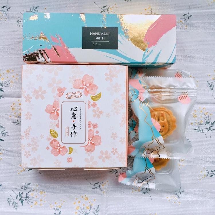 广式月饼—蛋黄莲蓉月饼