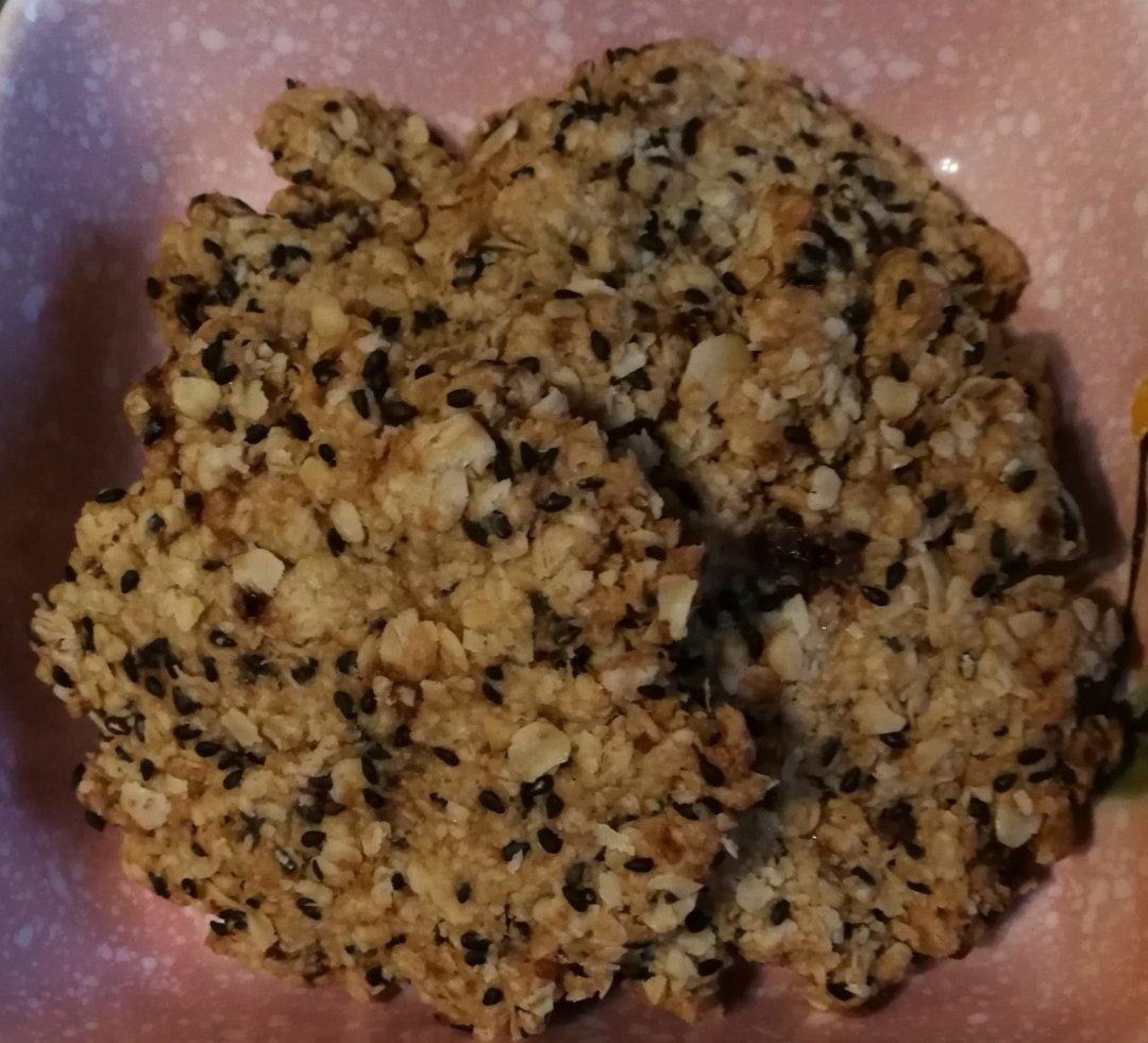 素食:有机燕麦芝麻大饼干