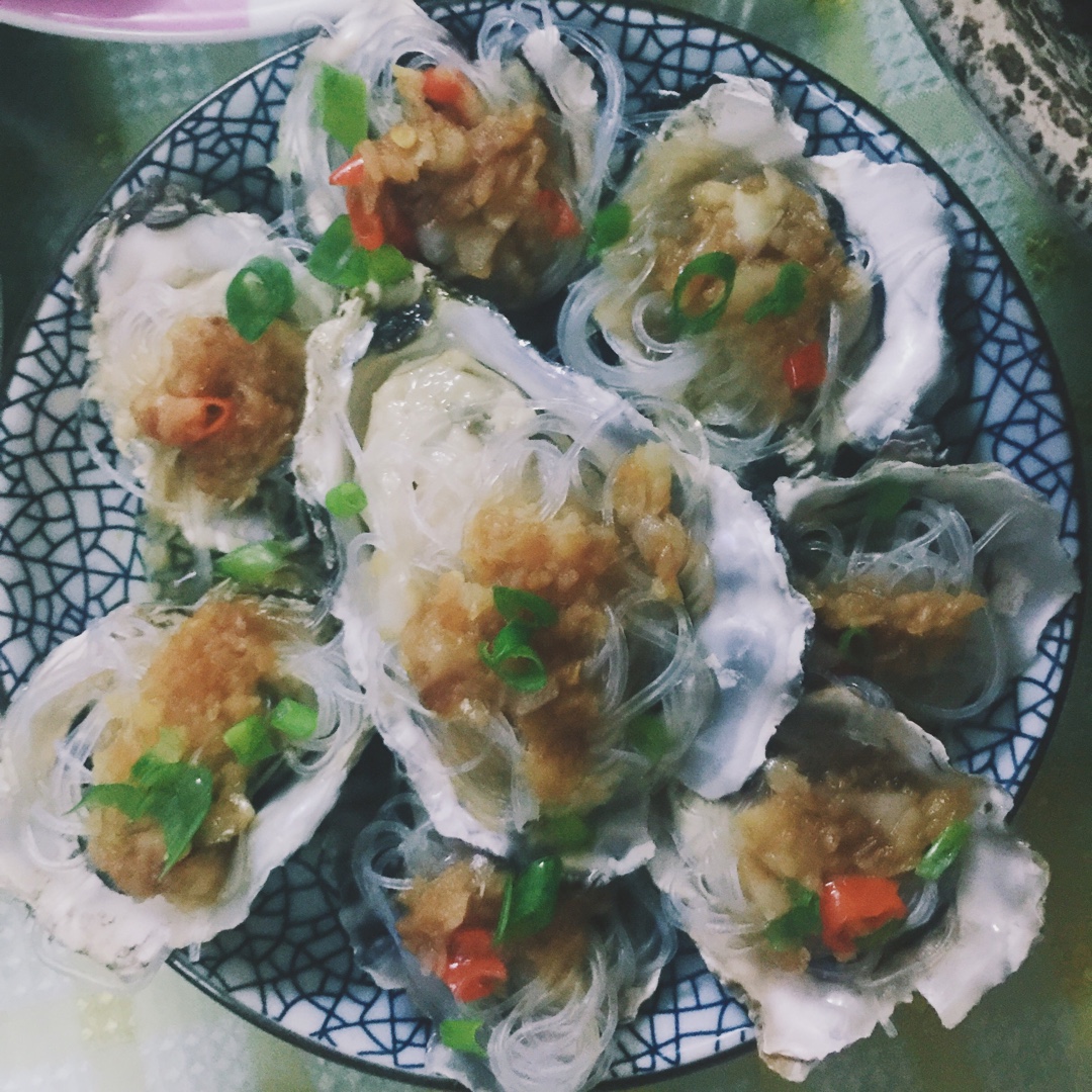 蒜蓉蒸生蚝