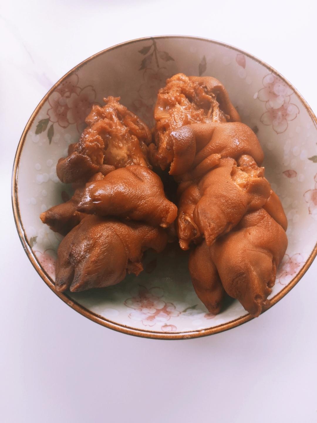 酱猪蹄的做法