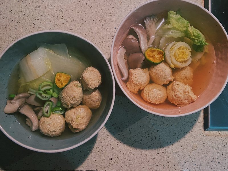 步骤图 日式柚子胡椒鸡肉丸子锅的做法 日式柚子胡椒鸡肉丸子锅的做法步骤 快手菜 下厨房 步骤图 日式柚子胡椒鸡肉丸子锅的做法 日式柚子胡椒鸡肉丸子锅的做法步骤 快手菜 下厨房