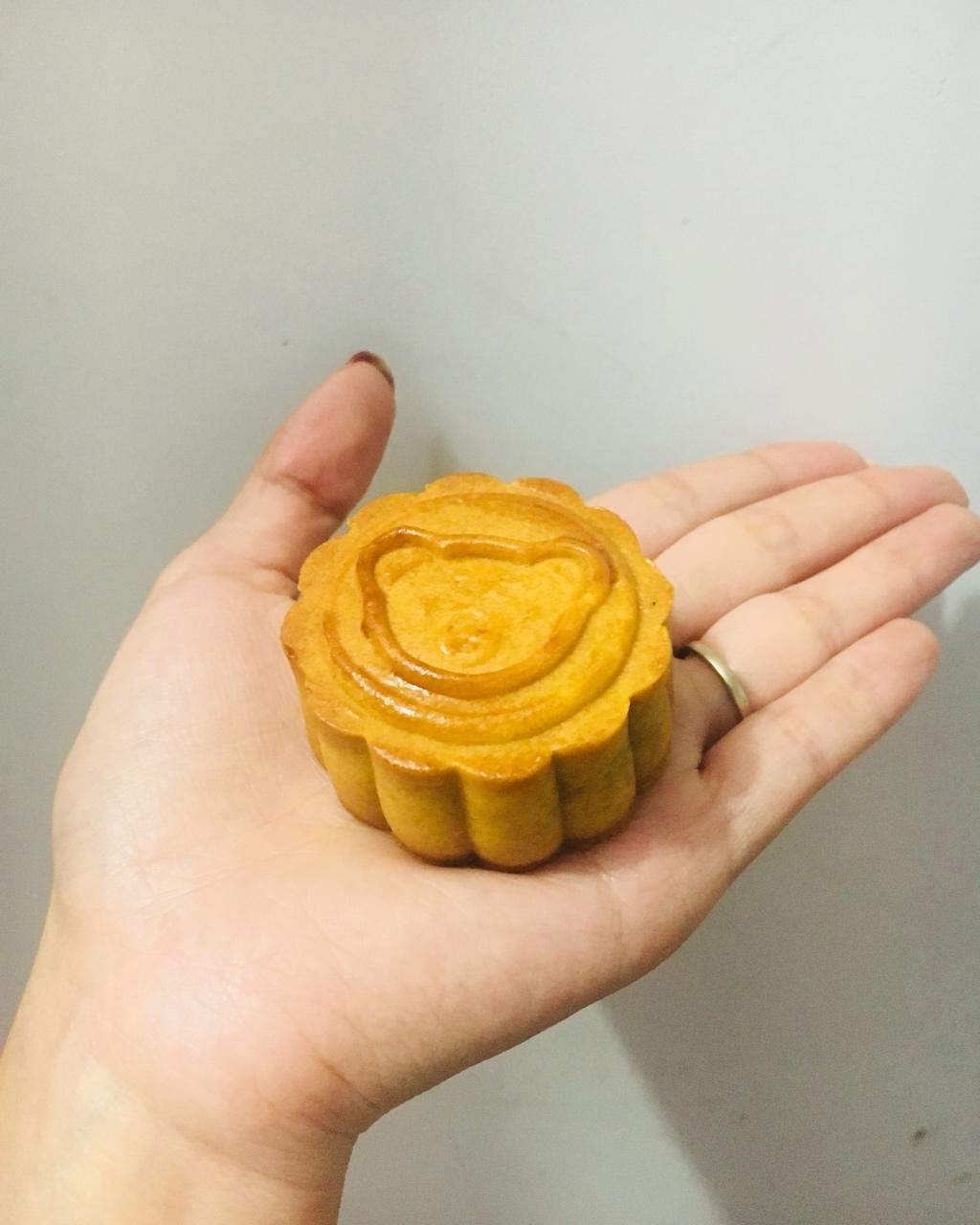 广式月饼——蛋黄莲蓉月饼