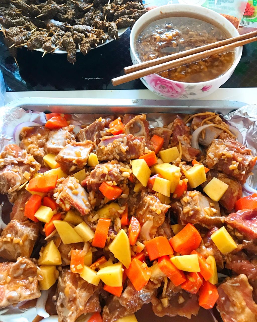 土豆番茄烤排骨