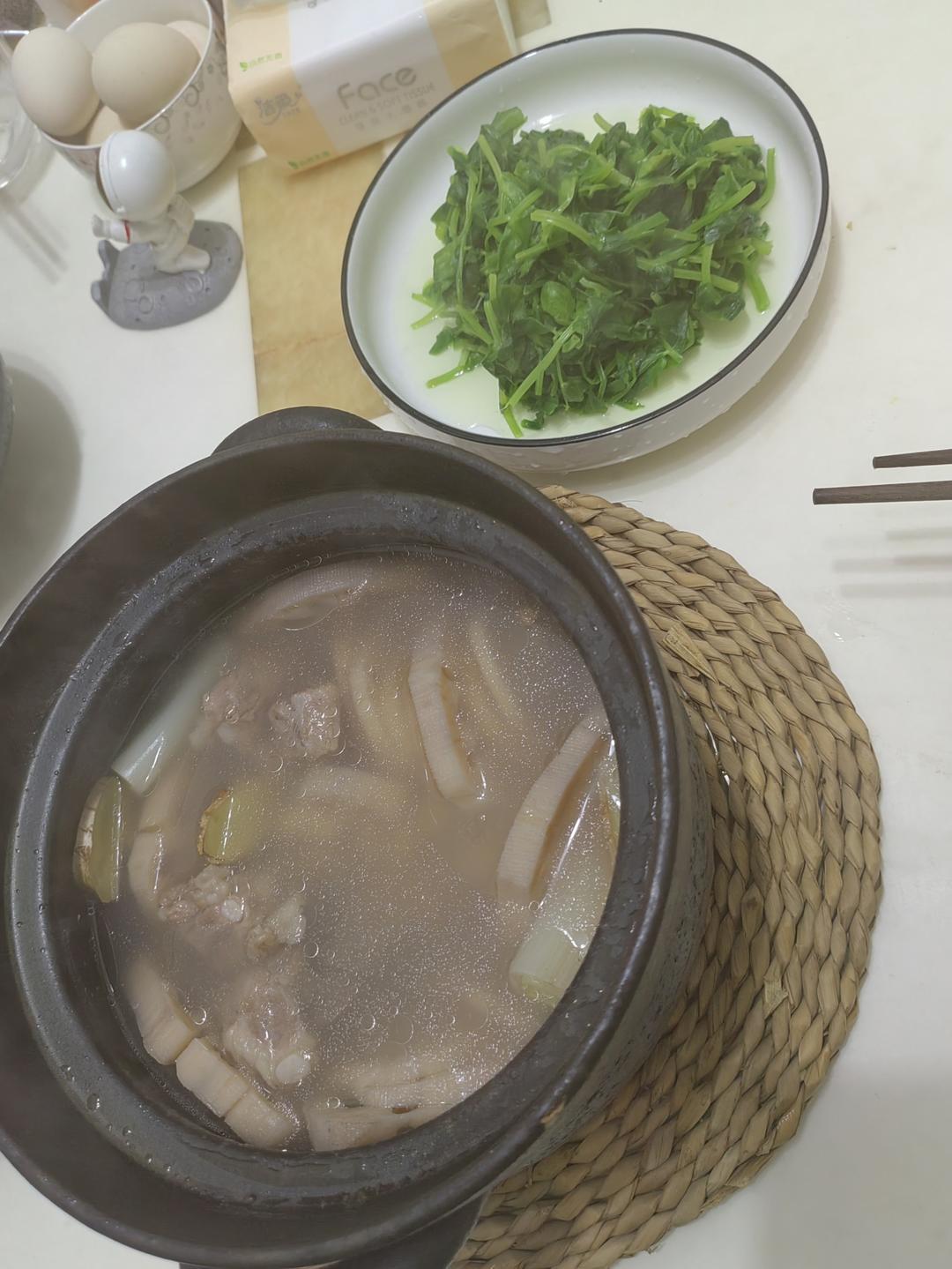 粉藕排骨汤