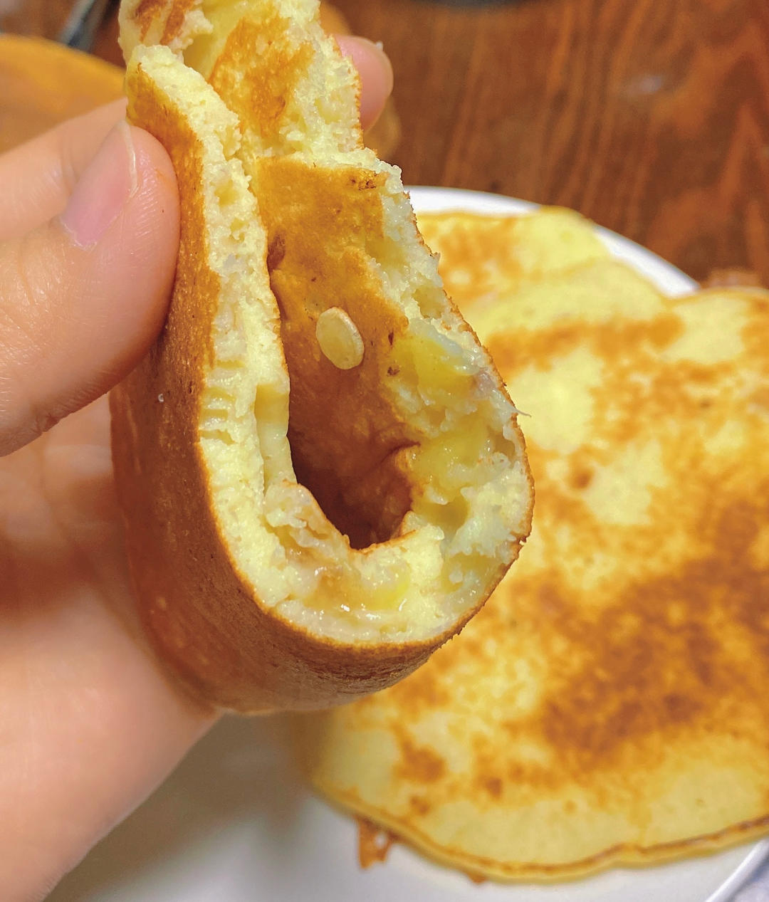 【减脂早餐】无油香蕉松饼（超简单）