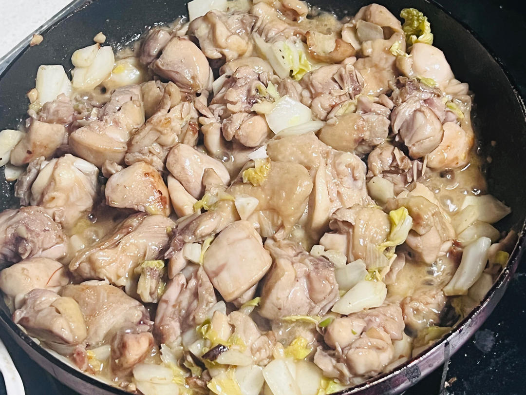 求你们都去做这个不加一滴水的娃娃菜焖鸡腿肉！！