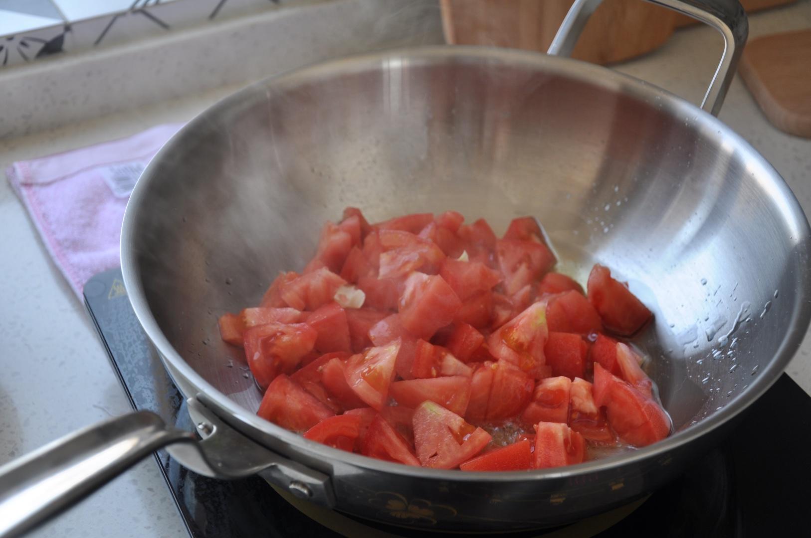 西红柿炖大头菜的做法 步骤3