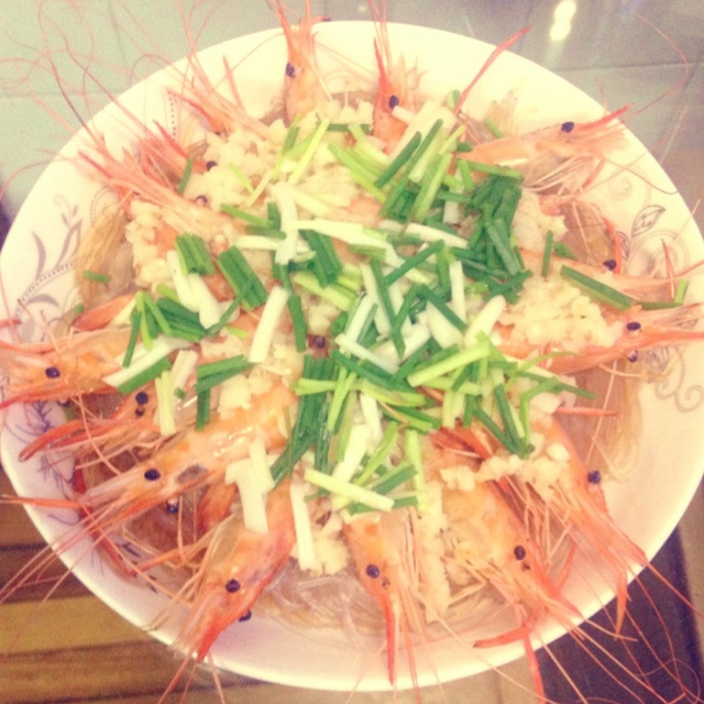 蒜蓉粉丝蒸大虾