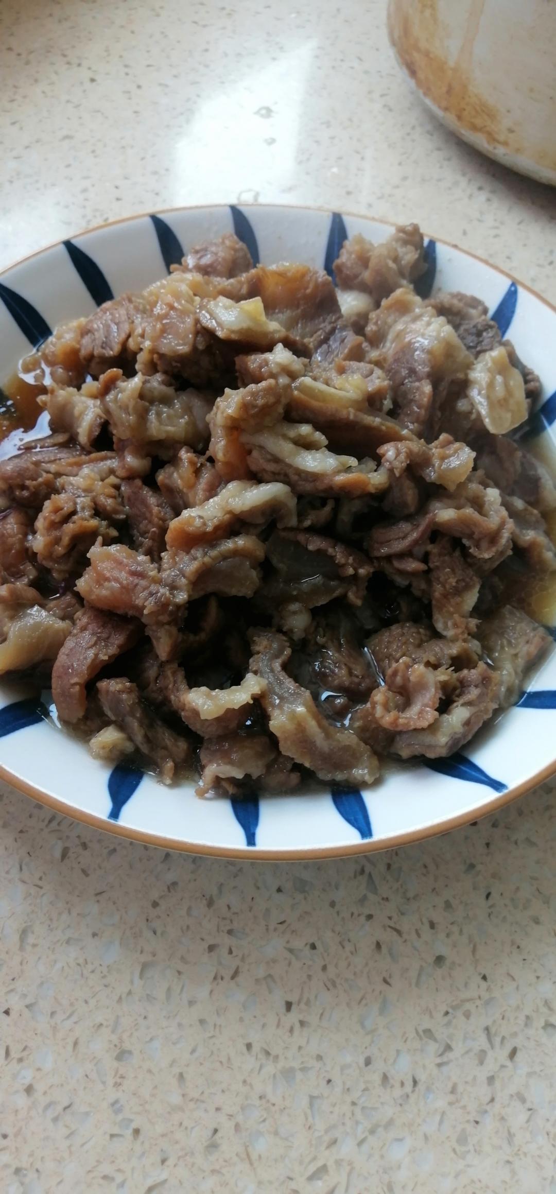 卤牛肉