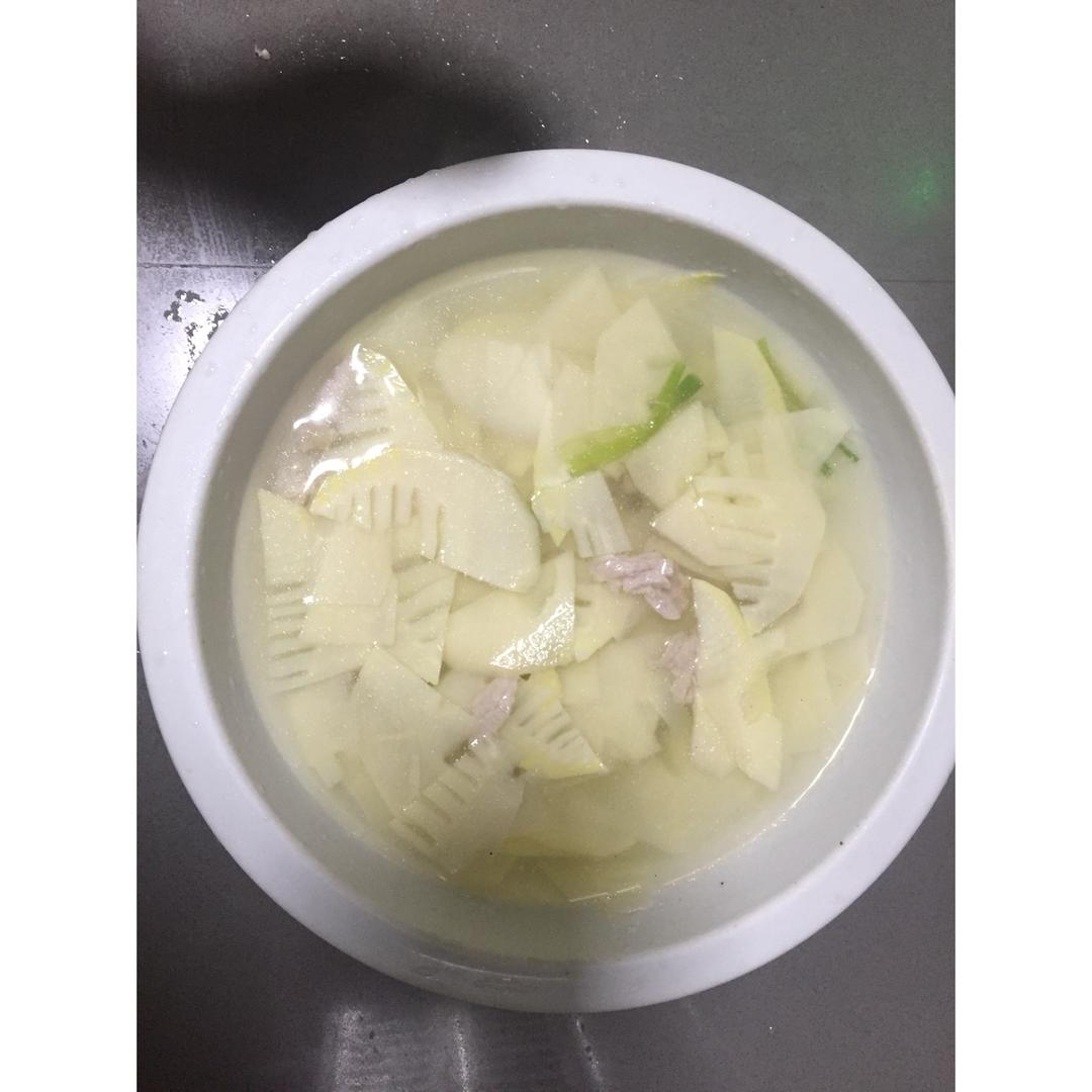 鲜到爆！【鲜笋瘦肉汤】