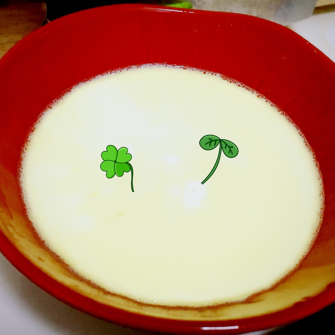牛奶蒸蛋