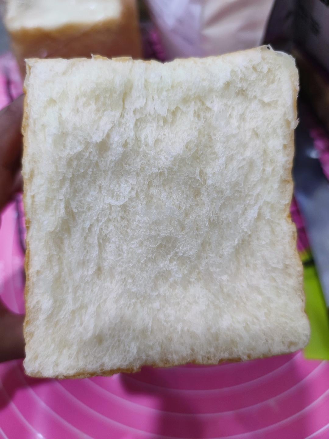 软到拿不起来的生吐司